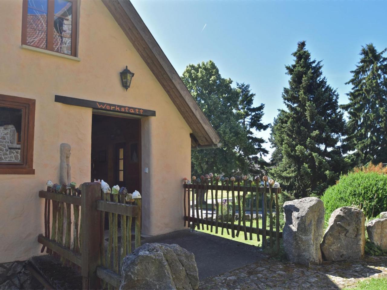 Wundervilla In Hesse Near The Forest Vohl Exterior photo